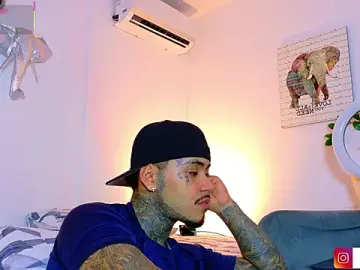 Stripchat Adult Webcam of JordanSmiith_