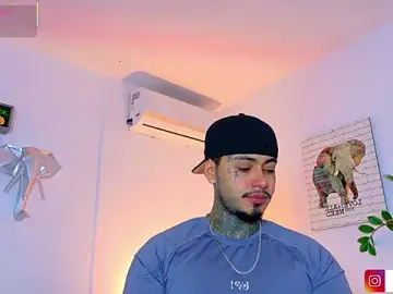 Stripchat Live Porn of JordanSmiith_