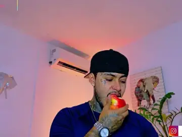 Stripchat Live Sex of JordanSmiith_