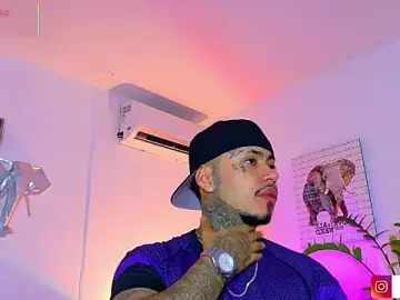 Stripchat Free Porn Cam of JordanSmiith_