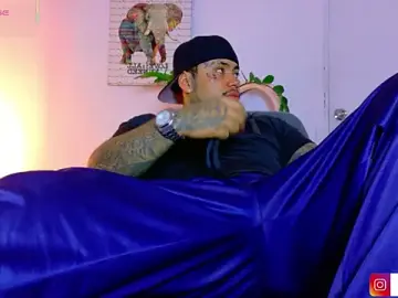 Stripchat Watch Live Sex Cams of JordanSmiith_