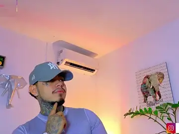 Stripchat Live Porn of JordanSmiith_