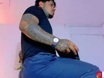 Stripchat Live Sex Cam of JordanSmiith_