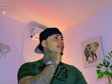 Stripchat Watch Live Sex Cams of JordanSmiith_