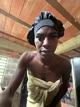 Stripchat Live Sex of Richchocolatesweet_