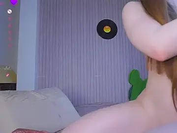 Stripchat Watch Live Sex Cams of holyhee