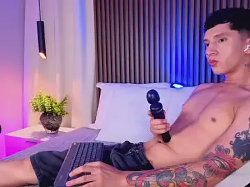 Stripchat Free Porn Cam of JacoboSwam