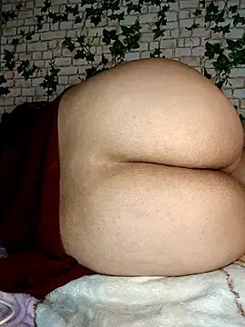 Stripchat Adult Webcam of yaraa49