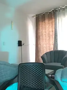 Stripchat Adult Webcam of EmmaRossem