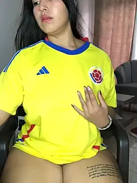 Stripchat Free Live Porn of EmmaRossem