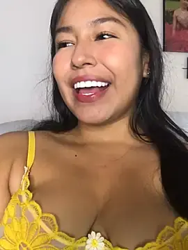 Stripchat Live Sex of EmmaRossem