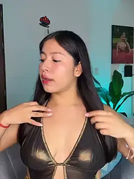 Stripchat Live Sex Cam of EmmaRossem