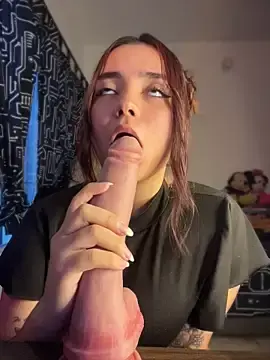 Stripchat Live Porn of Ema_kraus