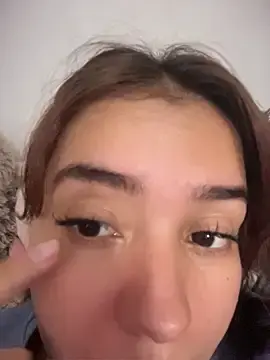 Stripchat Free Live Porn of Ema_kraus