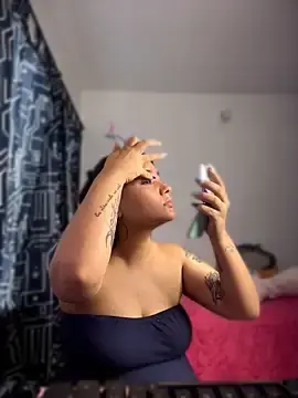 Stripchat Live Sex of Ema_kraus