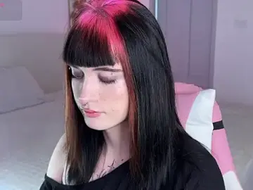 Stripchat Live Sex Cam of Vailyreb_