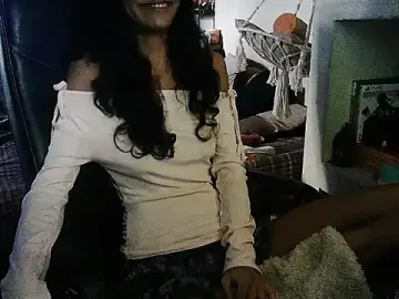Stripchat Nude Webcam of exude_diya