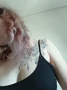 Stripchat Watch Live Sex Cams of Frost_foxy