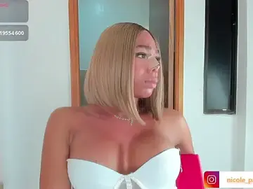 Stripchat Adult Webcam of Nicole_Paradise