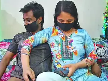 Stripchat Live Sex Cam of Younger_Couples