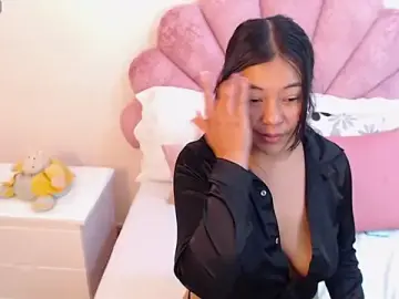 Stripchat Free Porn Cam of MilaaAdams
