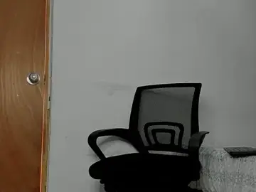 Stripchat Nude Webcam of andrew_rose_