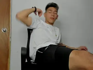 Stripchat Best Webcam of andrew_rose_