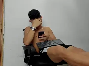 Stripchat Sex Chat of andrew_rose_