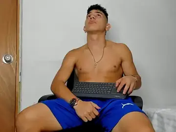 Stripchat Adult Webcams of andrew_rose_