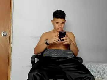 Stripchat Private Sex Chat of andrew_rose_