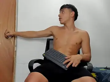 Stripchat Private Sex Chat of andrew_rose_