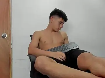 Stripchat Adult Video Chat of andrew_rose_