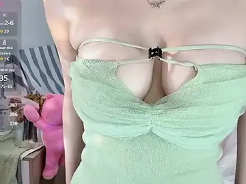 Stripchat Adult Webcam of yinyinzi5