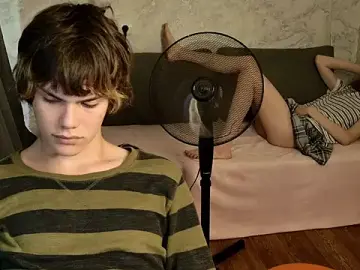 Stripchat Live Sex Cam of Bonnie_And_C1yde
