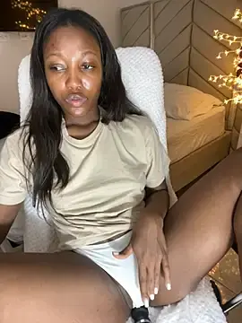 Stripchat Adult Webcam of KellyaCute_