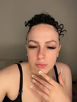 Stripchat Free Live Porn of riri_bstvx