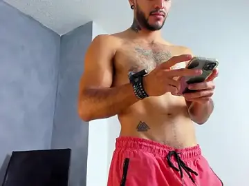 Stripchat Live Sex Cam of JuanBlade