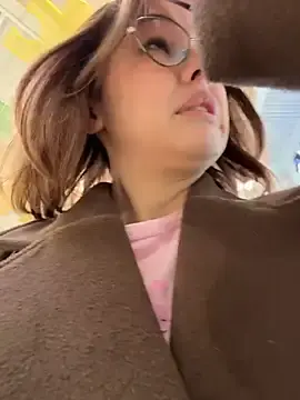 Stripchat Live Sex Cam of RinaCat