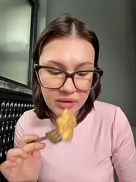 Stripchat Best live sex cam show of RinaCat