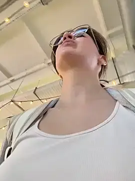 Stripchat Live Sex of RinaCat