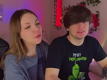 Stripchat Best live sex cam show of RobertAndLinela