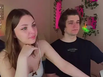 Stripchat Sex Cam of RobertAndLinela