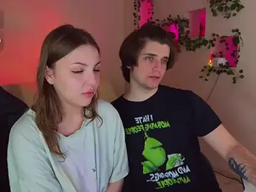 Stripchat Live Sex Cam of RobertAndLinela