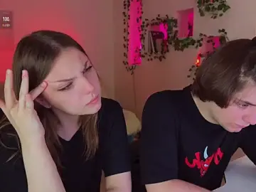 Stripchat Watch Live Sex Cams of RobertAndLinela