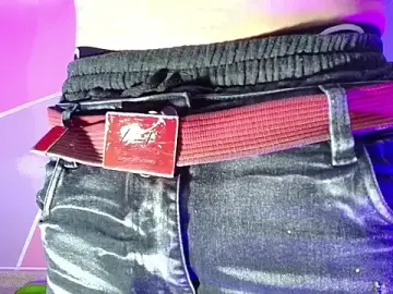 Stripchat Sex Cam of aaron_antonella_mds