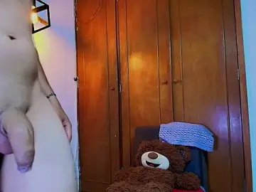 Stripchat Adult Video Chat of aaron_antonella_mds