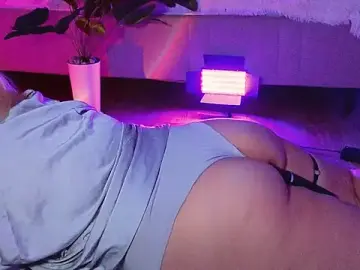 Stripchat Live Sex of EllsaJean_