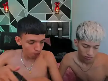 Stripchat Live Sex Cam of Juan_Nd_Steven