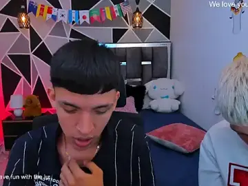 Stripchat Sex Cam of Juan_Nd_Steven