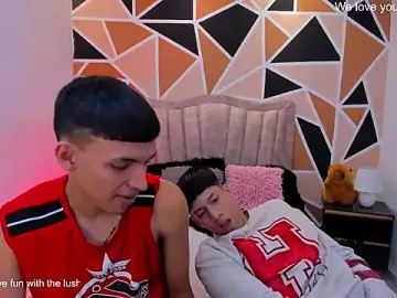 Stripchat Live Sex Cam of Juan_Nd_Steven